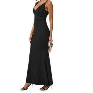 Halara Womens Size Large V Neck Mermaid Maxi Dress Black Adjustable Straps NWOT